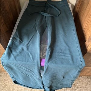 Mika Yoga Wear Pants. XS. Dark Teal.